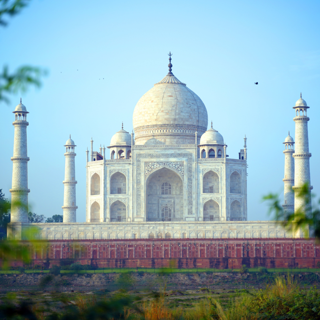 2 Days Taj Mahal Tour by Superfast Train
