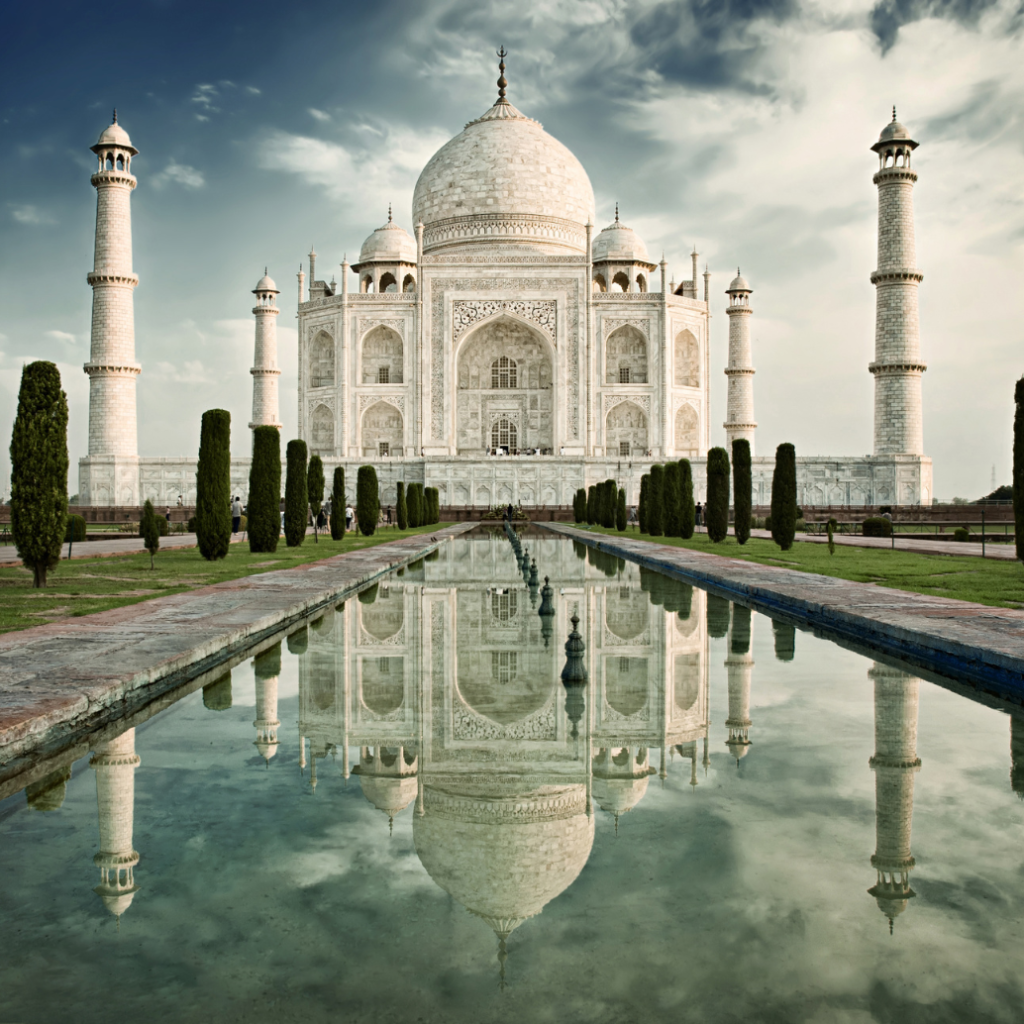 Taj Mahal Sunrise Tour With Tour Guide From Delhi